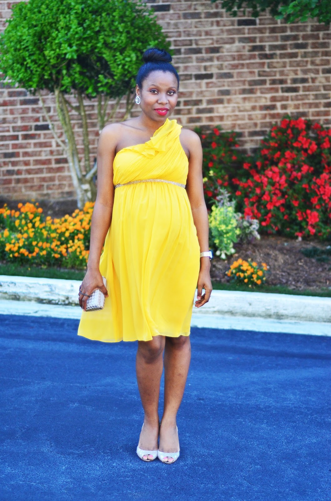 Off saks cocktail deals dresses